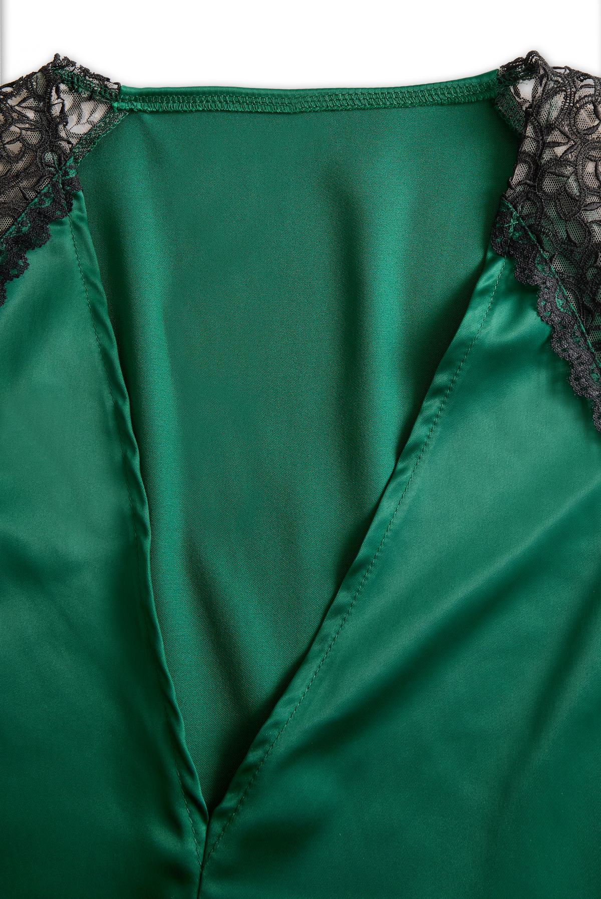 Émeraude | Blouse en satin à col V et dentelle