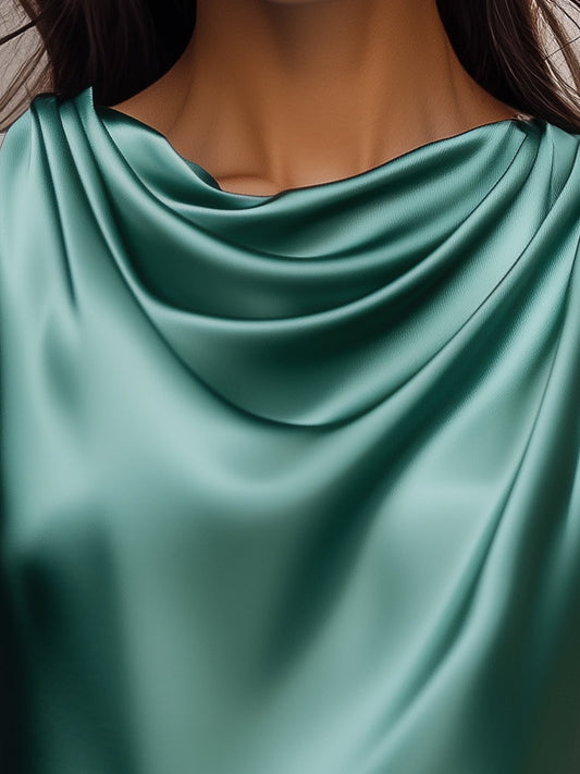Paon | Blouse en satin bleu canard à col drapé