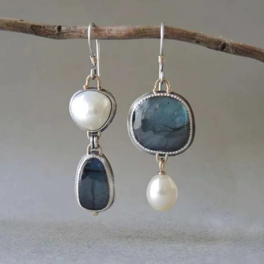 Boucles d'oreilles vintage en perles et pierre bleue