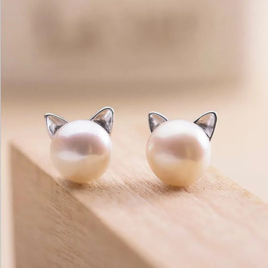 Boucles d'oreilles en perles avec chat en argent sterling