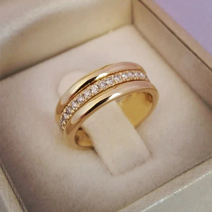 Sarah | Bague vintage en zircone sertie