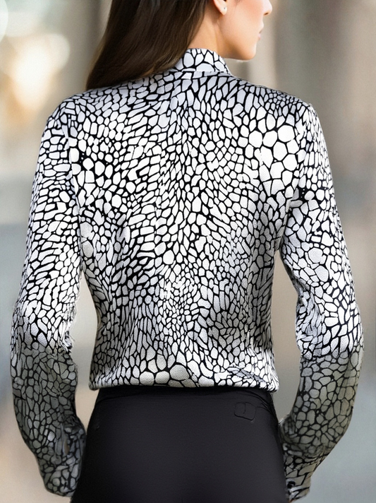Sélène | Blouse en satin imprimé python