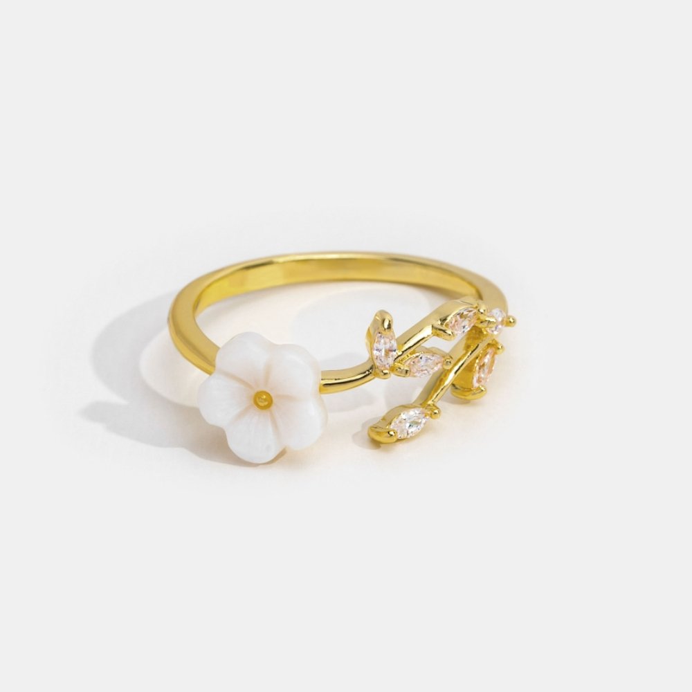 Rise | Bague à fleurs blanches